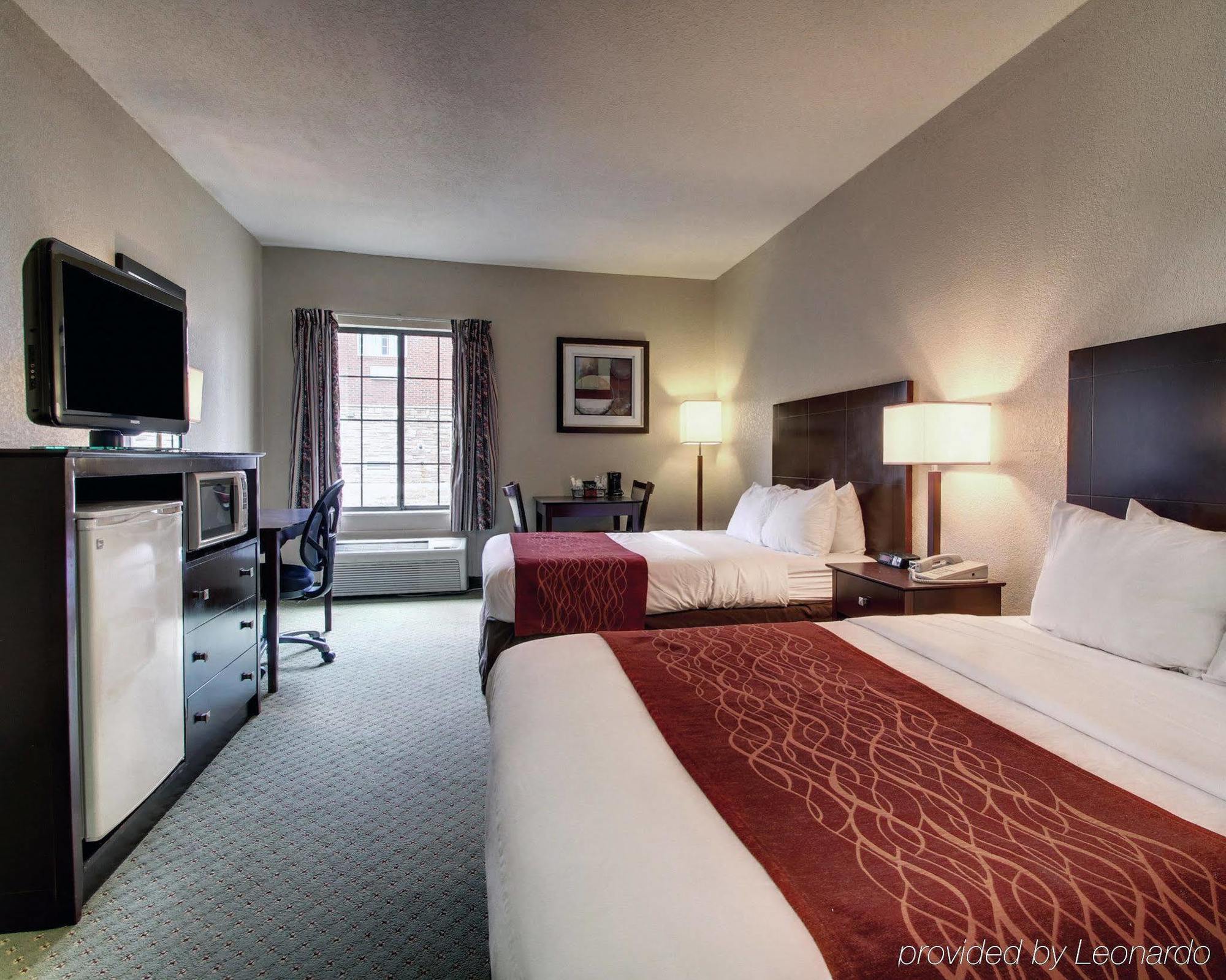 Columbia Inn & Suites Buitenkant foto