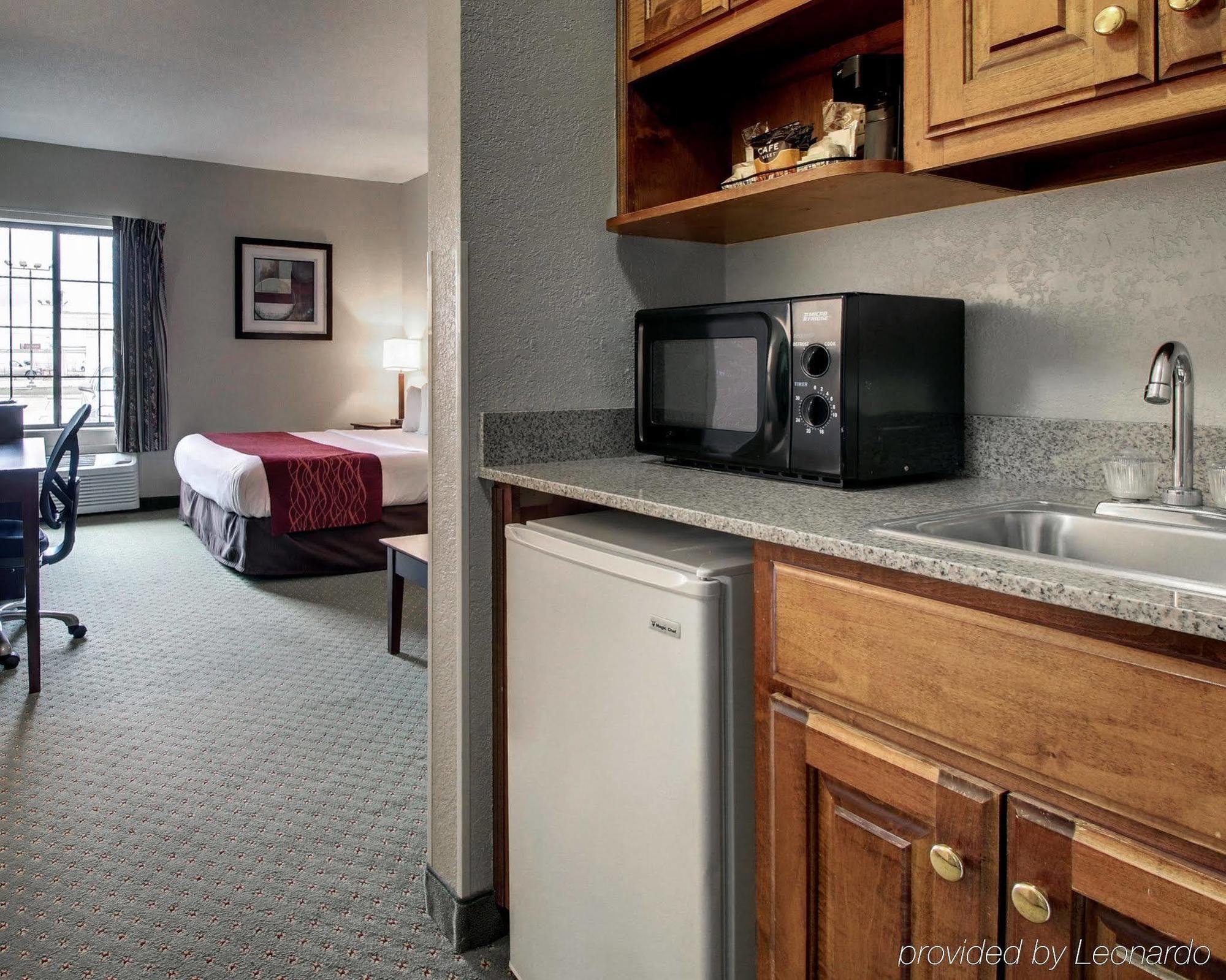 Columbia Inn & Suites Buitenkant foto
